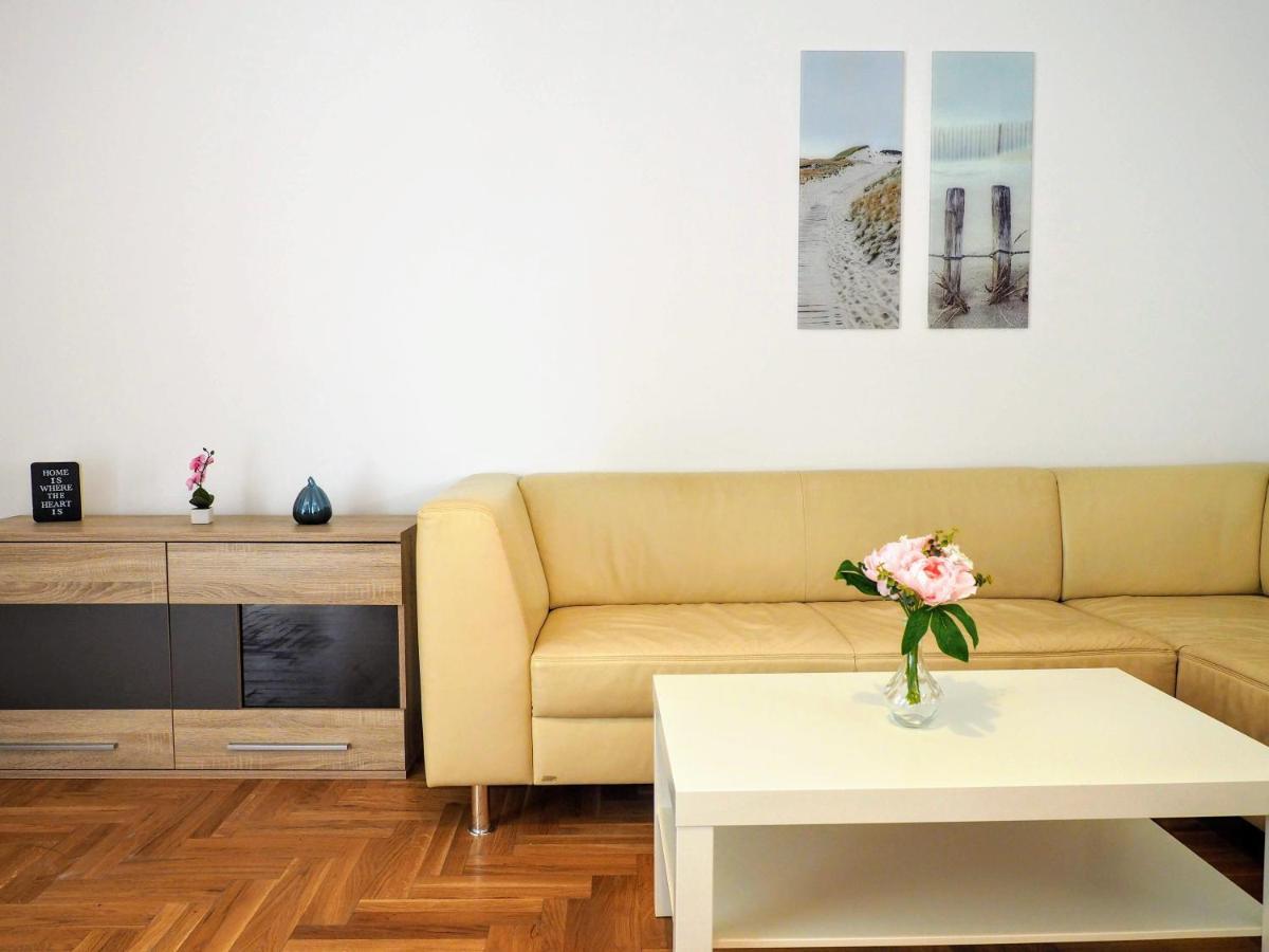 City Villa Schoenbrunn Apartments - Contactless 24H Check-In Wien Eksteriør billede
