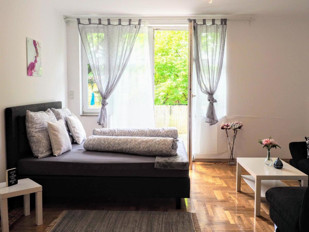 City Villa Schoenbrunn Apartments - Contactless 24H Check-In Wien Eksteriør billede