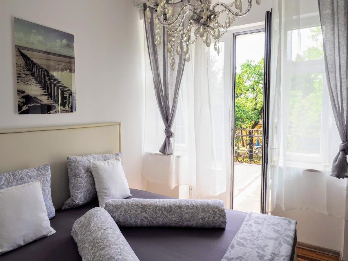 City Villa Schoenbrunn Apartments - Contactless 24H Check-In Wien Eksteriør billede